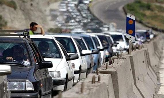 ترافیک سنگین در محورهای برون شهری قم