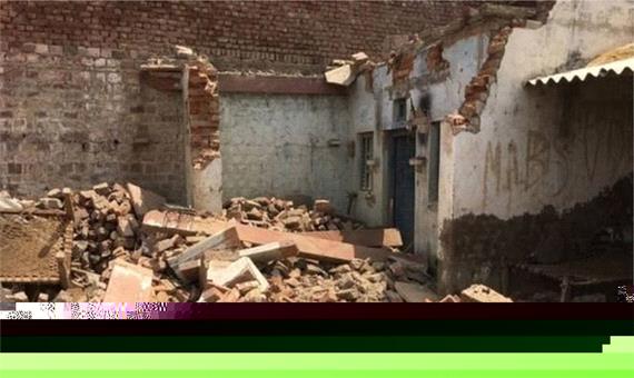 ریزش حسینیه‌ای در قم/نجات 6مصدوم از زیر آوار هند طوفان گرد و غبار ریزش ساختمان آوار زلزله