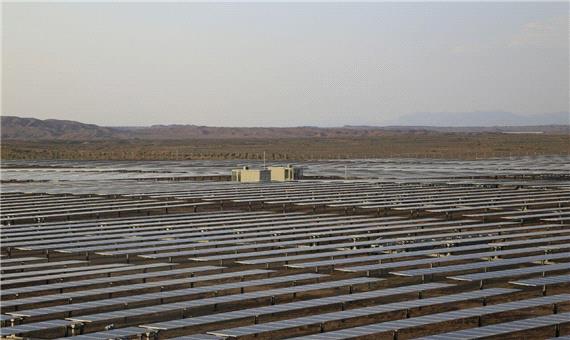 احداث نیروگاه خورشیدی 25 مگاواتی در قم در گرو رفع موانع شهرداری